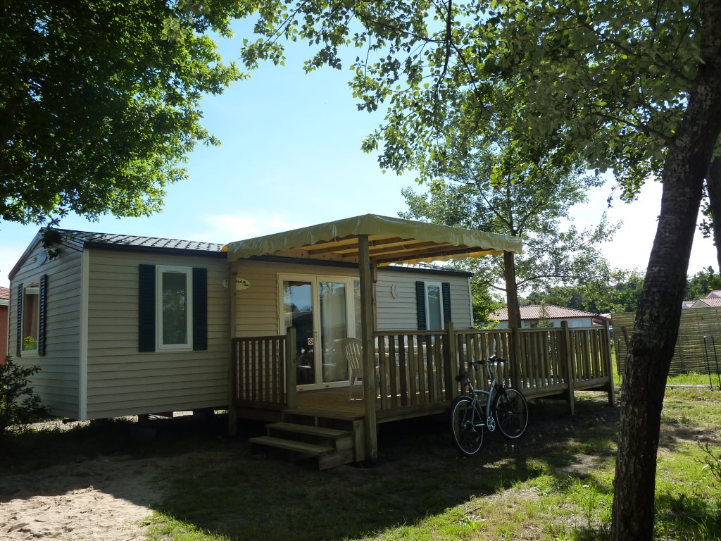 Location vacances mobil home St Julien en Born: La contis plage A 6 km du Mobile-home